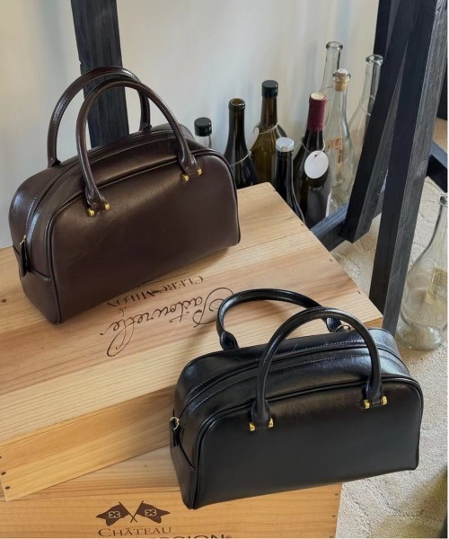 NiiNa(ニーナ)の「【NiiNa】【高品質牛革】2wayヴィンテージレトロボストンバッグ(ボストンバッグ・レディース・ホワイト・FREE)」の15枚目の写真