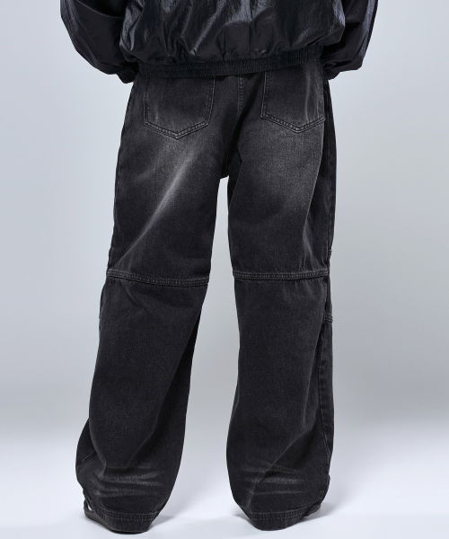PHYSICAL GARMENTS（フィジカルガーメンツ）の「P2604 ウォッシュドブラックワイドデニムパンツ [黒青]（その他パンツ・メンズ・ブラック系・MEDIUM/LARGE/X-LARGE/XX-LARGE）」の4枚目の写真