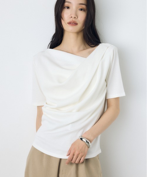AZUL by moussy（アズールバイマウジー）の「【接触冷感】ドレープ5分袖トップス（Tシャツ/カットソー・レディース・オフホワイト/杢グレー/ブルー/ブラック・SMALL/MEDIUM）」の2枚目の写真