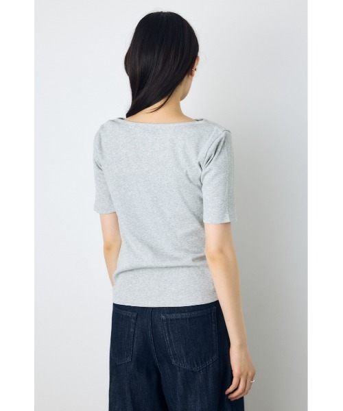 AZUL by moussy（アズールバイマウジー）の「【接触冷感】ドレープ5分袖トップス（Tシャツ/カットソー・レディース・オフホワイト/杢グレー/ブルー/ブラック・SMALL/MEDIUM）」の5枚目の写真