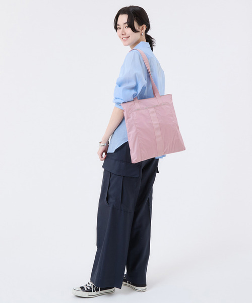 LeSportsac(レスポートサック)の「10TH ESSENTIAL MAGAZINE TOTE ソフトモーブC(トートバッグ・レディース・ピンク・FREE)」の12枚目の写真