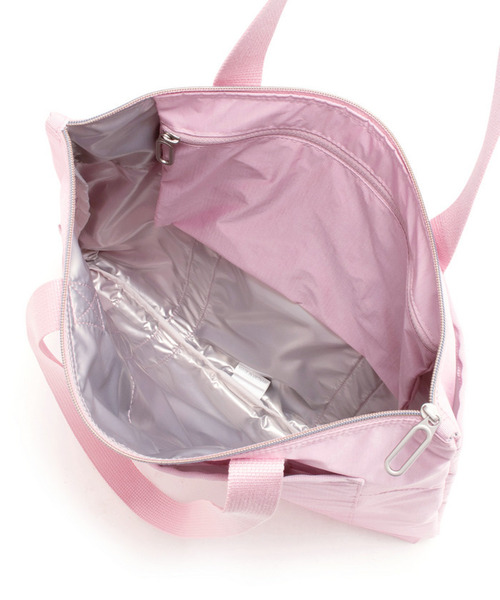 LeSportsac(レスポートサック)の「10TH ESSENTIAL MAGAZINE TOTE ソフトモーブC(トートバッグ・レディース・ピンク・FREE)」の7枚目の写真