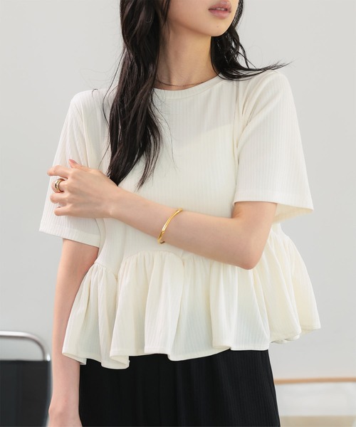 KOBE LETTUCE（コウベレタス）の「[ 接触冷感UVカット ] ランダムリブペプラムトップス（Tシャツ/カットソー・レディース・ブラック/オフホワイト/ブルー・M）」の4枚目の写真