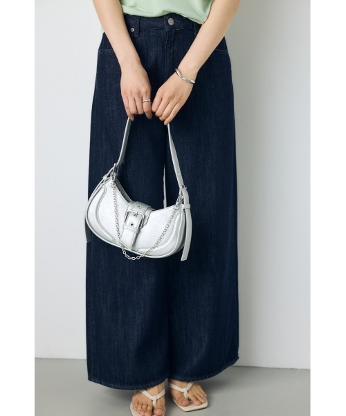 AZUL by moussy(アズールバイマウジー)の「バックルベルトワンハンドルトートバッグ(ハンドバッグ・レディース・シルバー/ブラック/アイボリー・FREE)」の15枚目の写真