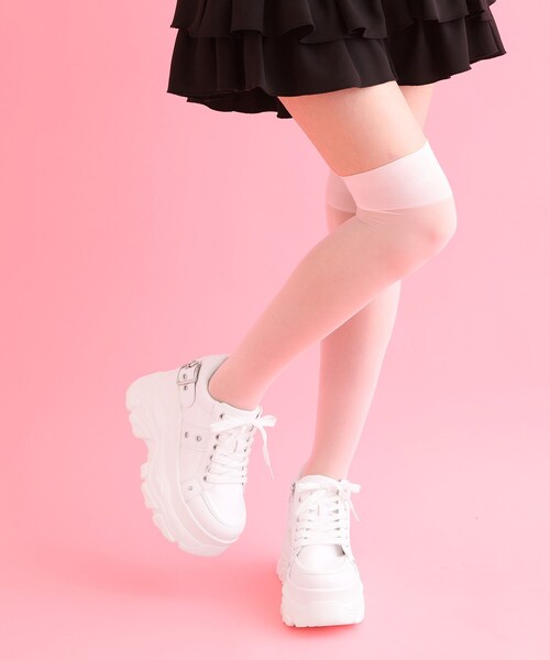 cs T&P(シーエスティーアンドピー)の「厚底ベルトデザインスニーカー(スニーカー・レディース・ブラック/ホワイト・S/M/L/LL)」の4枚目の写真