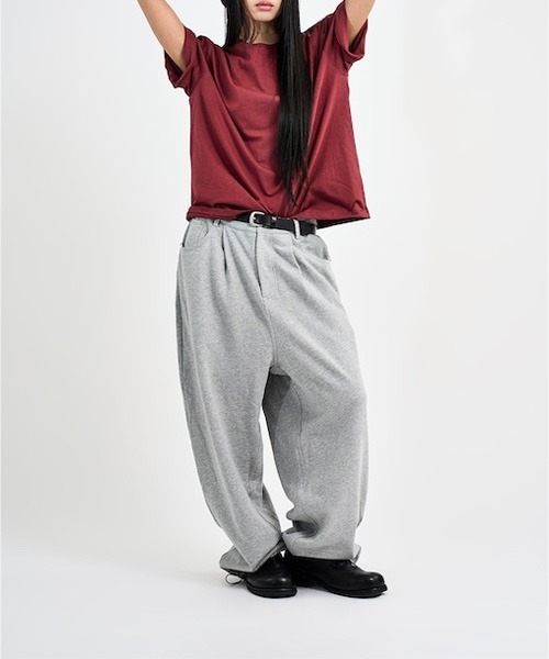 raucohouse(ラウコハウス)の「バルーンシルエットスウェットパンツ(スウェットパンツ・レディース・ブラック/グレー・L/M)」の14枚目の写真