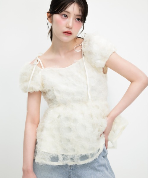 JILL by JILL STUART(ジルバイジルスチュアート)の「フラワーチュールペプラムブラウス(シャツ/ブラウス・レディース・ブルー/ホワイト/オレンジ・FREE)」の4枚目の写真