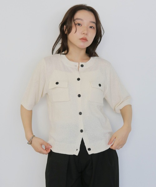 cheriella（シェリエラ）の「【cheriella】テープヤーン半袖カーディガン　TAPE YARN SHORT SLEEVE CARDIGAN（カーディガン/ボレロ・レディース・アイボリー/レッド/ブラック/ブラウン・FREE）」の4枚目の写真