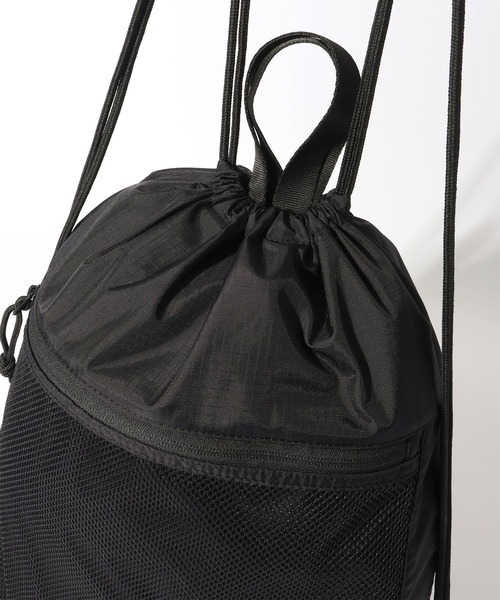 THE NORTH FACE(ザノースフェイス)の「【THE NORTH FACE/ザノースフェイス】STANDARD MULTI BAG/ スタンダード マルチバッグ ナップサック(バックパック/リュック・メンズ・ブラック・FREE)」の7枚目の写真