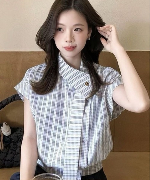 AsheKsha(アシクシャ)の「アシンメトリー前立て半袖シャツ(シャツ/ブラウス・レディース・ブラック×ホワイト・M)」の2枚目の写真