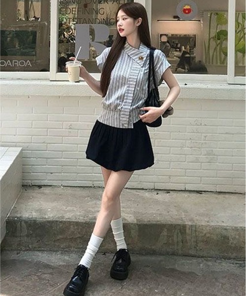 AsheKsha(アシクシャ)の「アシンメトリー前立て半袖シャツ(シャツ/ブラウス・レディース・ブラック×ホワイト・M)」の7枚目の写真