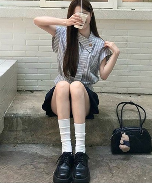 AsheKsha(アシクシャ)の「アシンメトリー前立て半袖シャツ(シャツ/ブラウス・レディース・ブラック×ホワイト・M)」の8枚目の写真