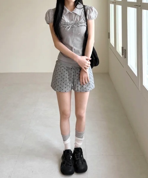 Vipoa(ヴィポア)の「Slim polka dot sweat shorts(その他パンツ・レディース・ホワイト/ブラック/グレー・FREE)」の13枚目の写真