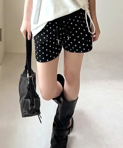 Vipoa(ヴィポア)の「Slim polka dot sweat shorts(その他パンツ・レディース・ホワイト/ブラック/グレー・FREE)」の17枚目の写真