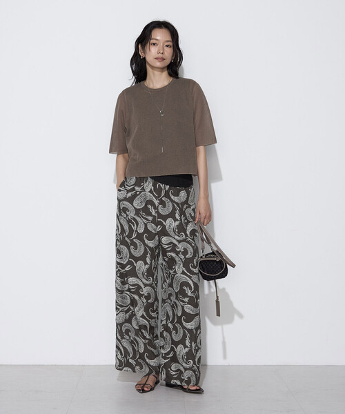 K.T KIYOKO TAKASE(キヨコタカセ)の「麻調ポリエステル ボタニカルペイズリーパンツ(その他パンツ・レディース・カーキ/ブラック系その他・9号)」の21枚目の写真