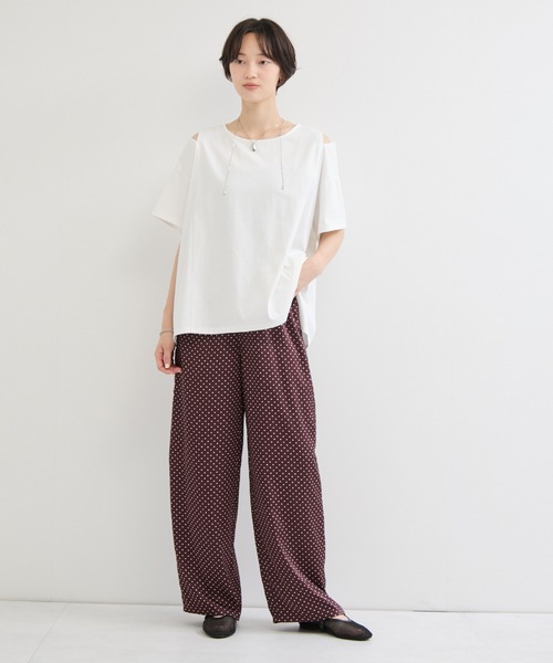 le cercle ADAM ET ROPE'（ルセルクルアダムエロペ）の「COOLMAX ショルダースリットTEE UVカット/接触冷感/吸水速乾（Tシャツ/カットソー・レディース・グリーン系その他/ブラック/ホワイト・FREE）」の5枚目の写真