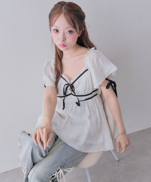 OLIVE des OLIVE(オリーブデオリーブ)の「配色リボンブラウス(Tシャツ/カットソー・レディース・ピンク/オフホワイト/ブラウン・FREE)」の6枚目の写真