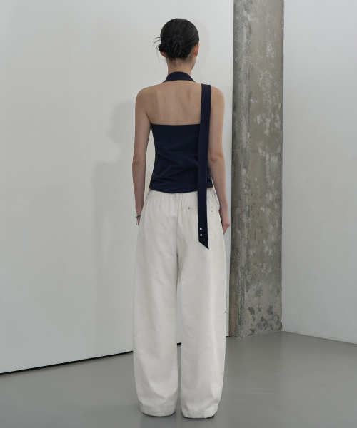 ZIZEMUSEUM（ジゼミュージアム）の「UTILITY POCKET WIDE SWEAT PANTS (WHITE)（スウェットパンツ・レディース・その他・SMALL/MEDIUM/LARGE）」の3枚目の写真