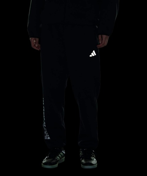 adidas(アディダス)の「アディダスアダプテーション レギュラーフィット アンクル丈 オープンヘムパンツ / アディダス adidas(スウェットパンツ・メンズ・ブラック・XX-LARGE/3XL/LARGE/MEDIUM/SMALL/X-LARGE/X-SMALL)」の7枚目の写真