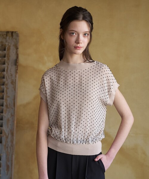 DRESSTERIOR(ドレステリア)の「【再入荷/ウォッシャブル】ドットジャカード プルオーバー(シャツ/ブラウス・レディース・ライトベージュ/ブラック・36/38)」の7枚目の写真