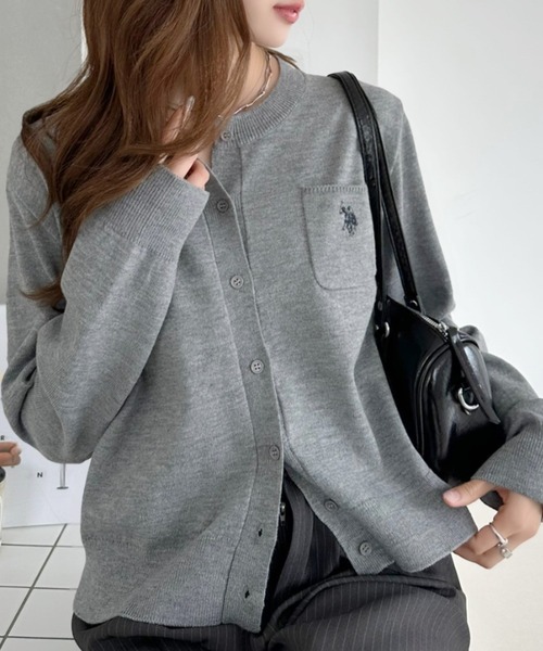 U.S. POLO ASSN.(ユーエスポロアッスン)の「【Ada.別注 U.S. POLO ASSN.】 胸ポケット ベーシック カーディガン(カーディガン/ボレロ・レディース・ネイビー/レッド/グレー/グリーン・M/S)」の22枚目の写真