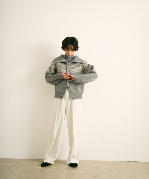 uchi.(ウチ)の「ノルディック柄ダブルジップニットカーディガン(ニット/セーター・レディース・ネイビー/グレー/アイボリー・FREE)」の5枚目の写真