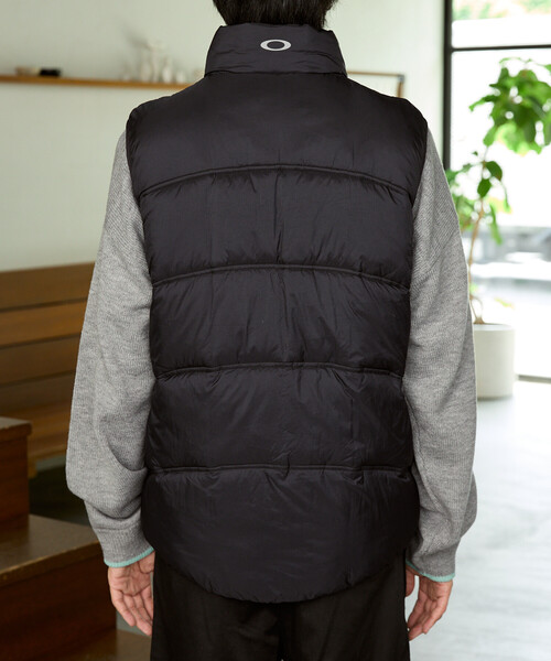 OAKLEY(オークリー)の「OAKLEY/オークリー ENHENZE INSULATION VEST 2.7 限定展開(ダウンベスト・メンズ・ブラック・LARGE/MEDIUM/SMALL)」の12枚目の写真