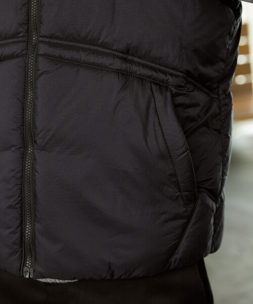 OAKLEY(オークリー)の「OAKLEY/オークリー ENHENZE INSULATION VEST 2.7 限定展開(ダウンベスト・メンズ・ブラック・LARGE/MEDIUM/SMALL)」の19枚目の写真
