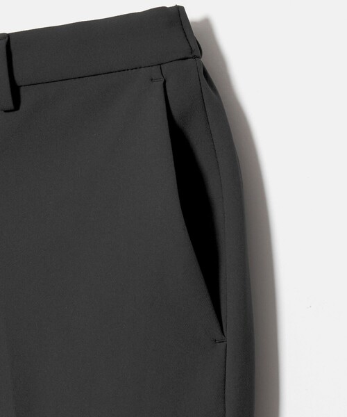 UNITED ARROWS(ユナイテッドアローズ)の「SPORTEX ノープリーツ テーパードパンツ UA COZY ウォッシャブル 2WAYストレッチ 撥水(スラックス・メンズ・ブラック・L/XL/M)」の9枚目の写真
