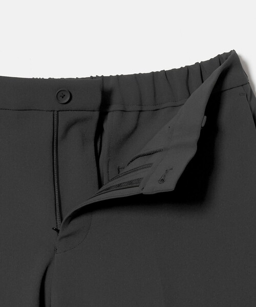 UNITED ARROWS(ユナイテッドアローズ)の「SPORTEX ノープリーツ テーパードパンツ UA COZY ウォッシャブル 2WAYストレッチ 撥水(スラックス・メンズ・ブラック・L/XL/M)」の11枚目の写真
