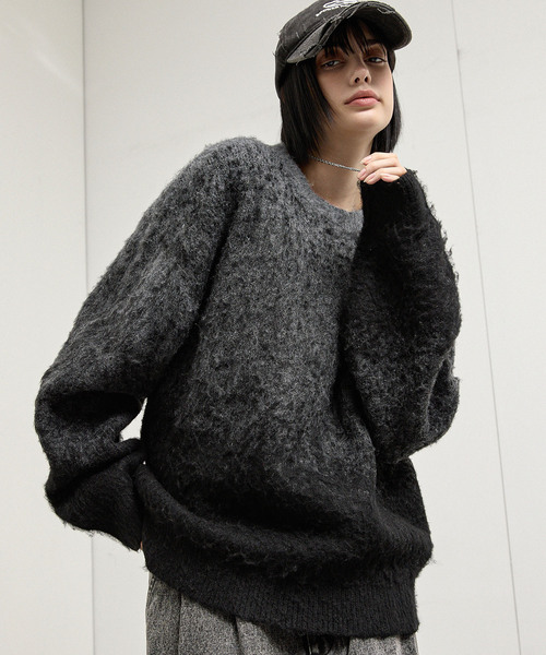 Alfred Alex（アルフレッドアレックス）の「【Alfred Alex】Mohair-Like Shaggy Knit / モヘアライク ルーズシャギーニット（ニット/セーター・メンズ・ネイビー系/レッド系/ブラック系/ブラック/ダークグレー/アイボリー・M/L）」の3枚目の写真