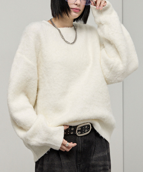 Alfred Alex（アルフレッドアレックス）の「【Alfred Alex】Mohair-Like Shaggy Knit / モヘアライク ルーズシャギーニット（ニット/セーター・メンズ・ネイビー系/レッド系/ブラック系/ブラック/ダークグレー/アイボリー・M/L）」の2枚目の写真