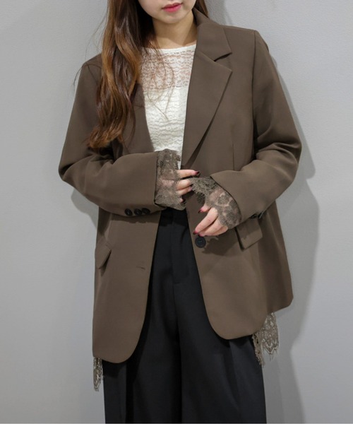 AMELY(エミリー)の「レース レイヤード テーラードジャケット/アウター/美シルエット(テーラードジャケット・レディース・ブラウン/ブラック/グレー・フリー)」の1枚目の写真