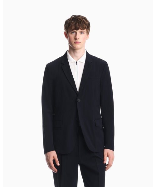 EMPORIO ARMANI(エンポリオアルマーニ)の「<オンライン限定>【エンポリオ アルマーニ】ビスコースツイル ブレザー CAPSULE TRAVEL ESSENTIAL(テーラードジャケット・メンズ・ネイビー・46/48/50/52)」の1枚目の写真