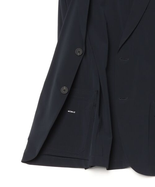 EMPORIO ARMANI(エンポリオアルマーニ)の「<オンライン限定>【エンポリオ アルマーニ】ビスコースツイル ブレザー CAPSULE TRAVEL ESSENTIAL(テーラードジャケット・メンズ・ネイビー・46/48/50/52)」の9枚目の写真