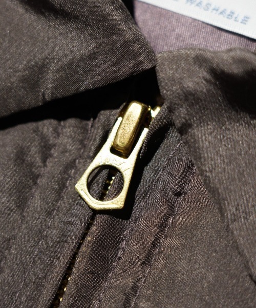 TOWNCRAFT(タウンクラフト)の「TOWNCRAFT / タウンクラフト SILK ROCKABILLY BLOUSON シルク ロカビリーブルゾン(ブルゾン・メンズ・ブラウン/ブラック/チャコールグレー・LARGE/MEDIUM)」の22枚目の写真