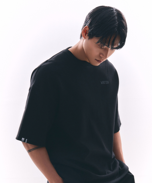 WAYDN（ウェイドゥン）の「[ALI] ALI ザ・レジェンド オーバーサイズ レタリング 半袖 ブラック（Tシャツ/カットソー・メンズ・その他・MEDIUM/LARGE/X-LARGE/XX-LARGE）」の4枚目の写真