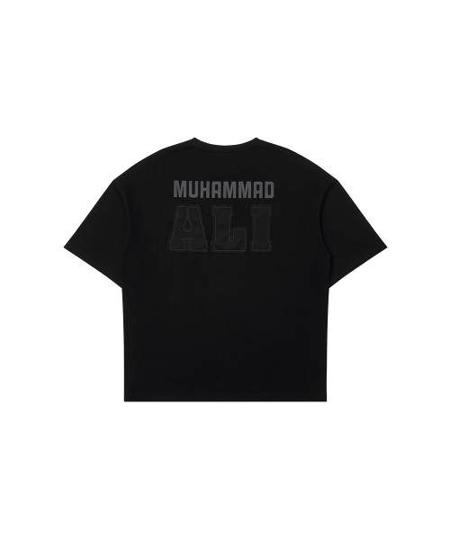 WAYDN（ウェイドゥン）の「[ALI] ALI ザ・レジェンド オーバーサイズ レタリング 半袖 ブラック（Tシャツ/カットソー・メンズ・その他・MEDIUM/LARGE/X-LARGE/XX-LARGE）」の6枚目の写真