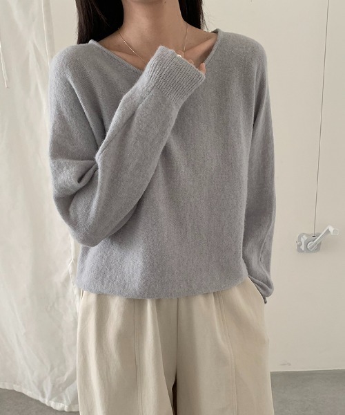 COCOMOMO(ココモモ)の「ボクシーショートニット ニット トップス ルーズニット ゆるニット 長袖 ショート丈 クロップド シンプル ラウンドネック 袖長め ショートニット ベーシック 秋服 冬服(ニット/セーター・レディース・ベージュ/ライトブラウン/ネイビー/カーキブラウン/アッシュグレー/アイボリー・FREE)」の19枚目の写真