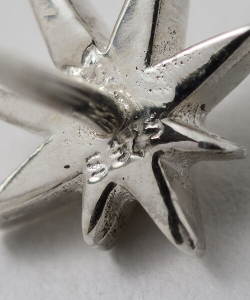 Maple(メープル)の「<MAPLE> HEMPSTAR EARRINGS/ピアス(ピアス(両耳用)・メンズ・シルバー・FREE)」の7枚目の写真