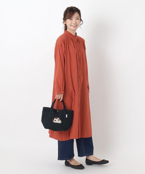 one'sterrace(ワンズテラス)の「fikalycka 帆布トート サガラ刺繍(トートバッグ・レディース・ブラック系8/ベージュ系8/ブルー系その他7/ベージュ系その他7/ワイン系2・99)」の21枚目の写真