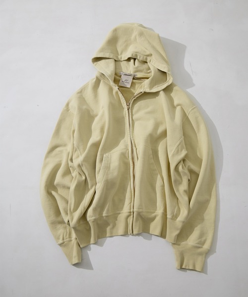 REMI RELIEF(レミレリーフ)の「【REMI RELIEF/レミレリーフ】SP加工裏毛パーカ(無地)(パーカー・メンズ・ネイビー/オフホワイト/イエロー/ブラック・L/M)」の4枚目の写真