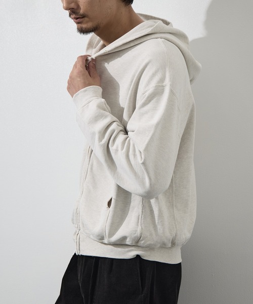 REMI RELIEF(レミレリーフ)の「【REMI RELIEF/レミレリーフ】SP加工裏毛パーカ(無地)(パーカー・メンズ・ネイビー/オフホワイト/イエロー/ブラック・L/M)」の10枚目の写真