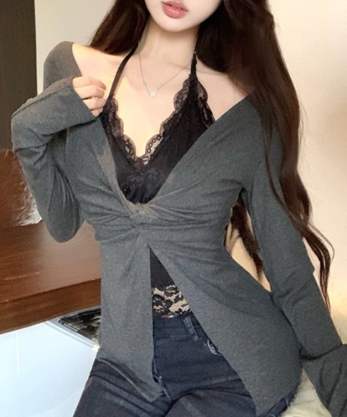 SHEENA(シーナ)の「【カップ付き】レースレイヤードツイストトップス(Tシャツ/カットソー・レディース・ダークグレー/ブラック/ホワイト・M)」の3枚目の写真