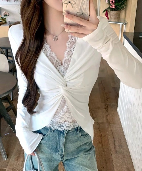 SHEENA(シーナ)の「【カップ付き】レースレイヤードツイストトップス(Tシャツ/カットソー・レディース・ダークグレー/ブラック/ホワイト・M)」の18枚目の写真
