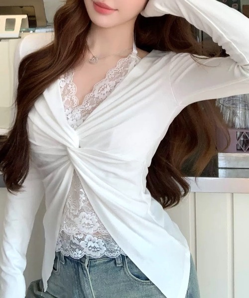 SHEENA(シーナ)の「【カップ付き】レースレイヤードツイストトップス(Tシャツ/カットソー・レディース・ダークグレー/ブラック/ホワイト・M)」の19枚目の写真