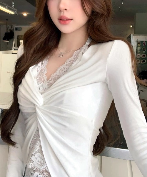 SHEENA(シーナ)の「【カップ付き】レースレイヤードツイストトップス(Tシャツ/カットソー・レディース・ダークグレー/ブラック/ホワイト・M)」の20枚目の写真