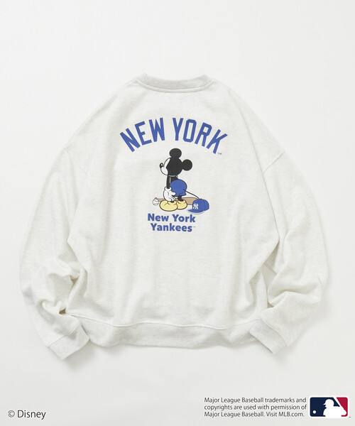 FREAK'S STORE（フリークスストア）の「限定展開 Mickey×YANKEES 別注 ビックシルエット クルーネック スウェット（スウェット・メンズ・ネイビー/チャコールグレー/グレー・MEDIUM/LARGE/SMALL）」の16枚目の写真