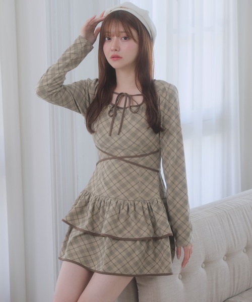 LIPSERVICE ロングワンピ ベージュチェック セール】チェックカットフリルワンピース（ワンピース）｜LIPSERVICE