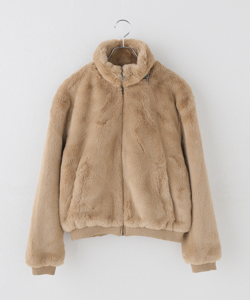 GUESS JEANS(ゲスジーンズ)の「GUESS JEANS / ゲス ジーンズ FUR HOODED BOMBER(その他アウター・レディース・ベージュ・SMALL)」の9枚目の写真